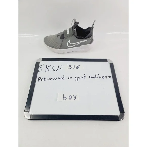 Nike Shoes, Velcro Strap, Boys Size 12C, Gray/White - Picture 9 of 9
